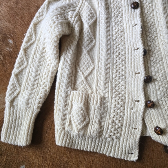 Vintage 100% Wool Cardigan - Picture 4 of 5